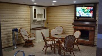 Фото номера Апартаменты с видом на бассейн Гостиница Guest House Liliya г. Евпатория 3