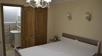 Фото номера Апартаменты с видом на бассейн Гостиница Guest House Liliya г. Евпатория 9