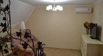 Фото номера Апартаменты с видом на бассейн Гостиница Guest House Liliya г. Евпатория 8