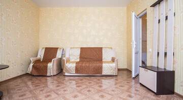 Фото номера Трехместный номер Гостиница Якорь г. Евпатория 9