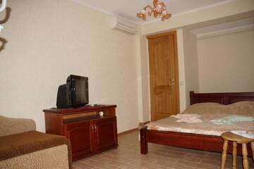 Фото номера Номер-студио Апартаменты Apartment complex Golubaya Laguna г. Евпатория 4