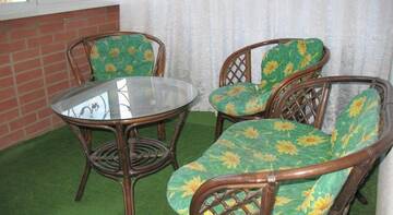 Фото номера Четырехместный номер с террасой Гостиница Guest House na Revolutsii г. Евпатория 6