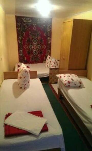 Фото номера Трехместный номер с основными удобствами Гостиница Guest House Iris г. Евпатория 17