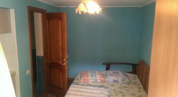 Фото номера Апартаменты с душем (для 2 взрослых) Апартаменты One-Bedroom Apartment г. Евпатория 3