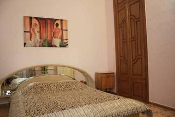 Фото номера Дом с 2 спальнями Гостевой дом Kirova Holiday Homes г. Евпатория 12