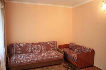 Фото номера Бюджетный трехместный номер Гостевой дом Kirova Holiday Homes г. Евпатория 8