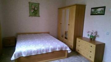 Фото номера Люкс с кроватью размера &quot;king-size&quot; Гостевой дом Kirova Holiday Homes г. Евпатория 4